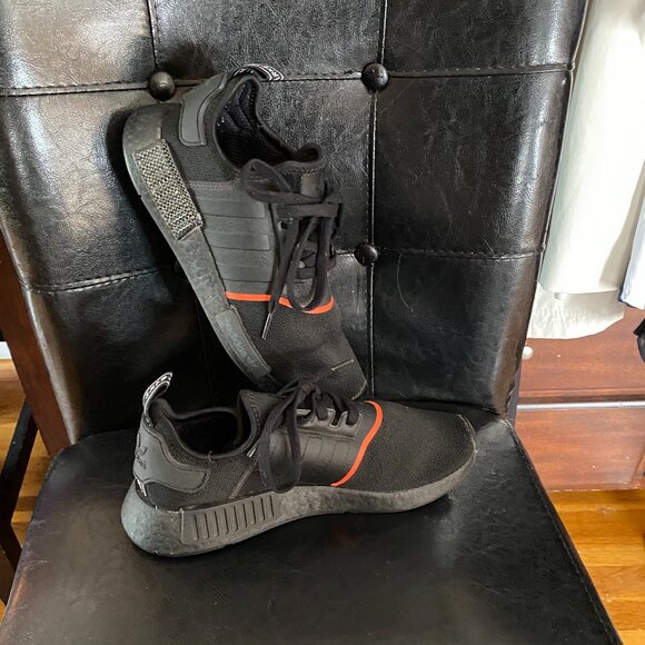 Adidas Die Weltmarke 3 Stripe Boost Sneakers Size 7 - Picture 3 of 11